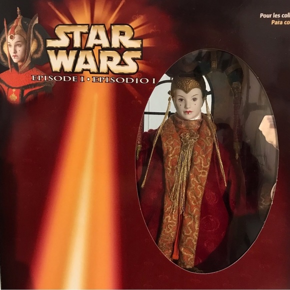 STAR WARS EPISODE I QUEEN AMIDALA RED SENATE GOWN 1999 PORTRAIT EDITION NIB - Picture 4 of 10